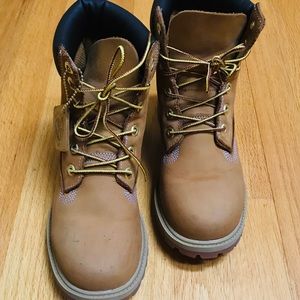 Timberland Boots Boys size 5 Tan